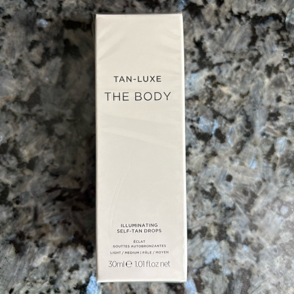 Tan-Luxe Illuminating Self-Tan Drops Light/Medium